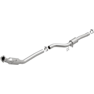 Magnaflow Conv DF 2013-2017 SL550 V8 4.6 OEM Underbody