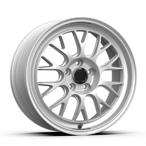 fifteen52 Holeshot RSR 18x8.5 5x112 42mm ET 57.1mm Center Bore Radiant Silver