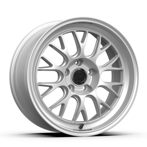 fifteen52 Holeshot RSR 18x9.5 5x120 22mm ET 72.56mm Center Bore Radiant Silver