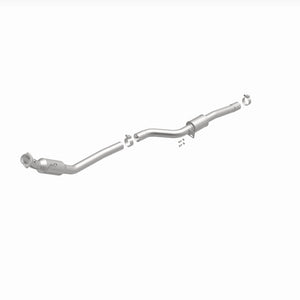 Magnaflow Conv DF 2013-2017 SL550 V8 4.6 OEM Underbody