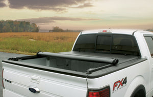 Lund 05-17 Nissan Frontier (5ft. Bed w/o Utility TRack) Genesis Roll Up Tonneau Cover - Black