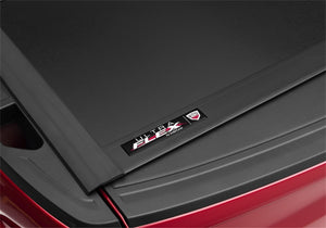 UnderCover 16-20 Nissan Titan 6.5ft Ultra Flex Bed Cover - Matte Black Finish