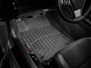 WeatherTech 08-09 Saturn Vue Front FloorLiner - Black