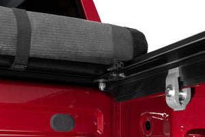 Lund 19-23 Chevrolet Silverado 1500 (5.5ft. Bed) Genesis Elite Roll Up Tonneau Cover - Black