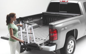 Roll-N-Lock 99-07 Chevy Silverado/Sierra SB 77-3/4in Cargo Manager