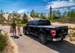 Roll-N-Lock 99-07 Chevy Silverado/Sierra (w/OE Rail Caps) LB 96-3/4in M-Series Tonneau Cover