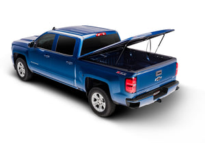 UnderCover 05-15 Toyota Tacoma 5ft Lux Bed Cover - Super White (Req Factory Deck Rails)