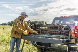 Roll-N-Lock 99-07 Chevy Silverado/Sierra w/ OE Rail Caps LB 96-3/4in Cargo Manager