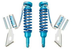 King Shocks 11-15 Toyota Hilux Front 2.5 Dia Remote Reservoir Coilover (Pair)