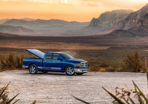 UnderCover 15-19 Chevy Silverado 1500 (19 Legacy) & 2500/3500HD 5.8ft Lux Bed Cover- Deep Ocean Blue